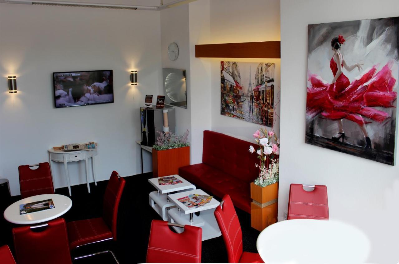 Hotel Veronika ออสตราวา ภายนอก รูปภาพ