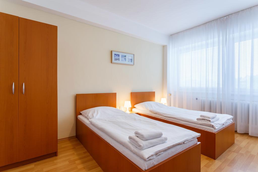 Hotel Veronika ออสตราวา ภายนอก รูปภาพ