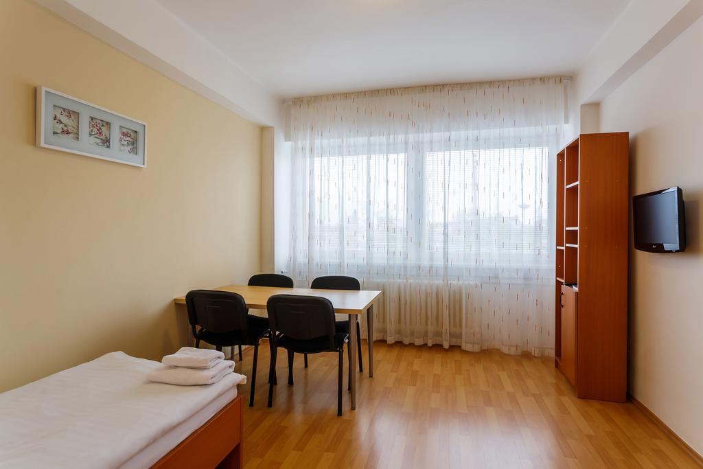 Hotel Veronika ออสตราวา ภายนอก รูปภาพ